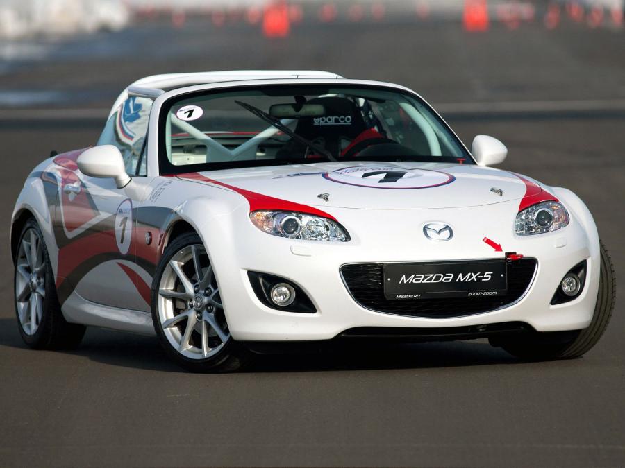  Mazda MX-5 GT Race Car 2011 года  (фото 11 из 27)